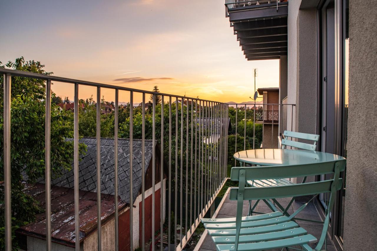 K-House Otel Liptovský Mikuláš Dış mekan fotoğraf